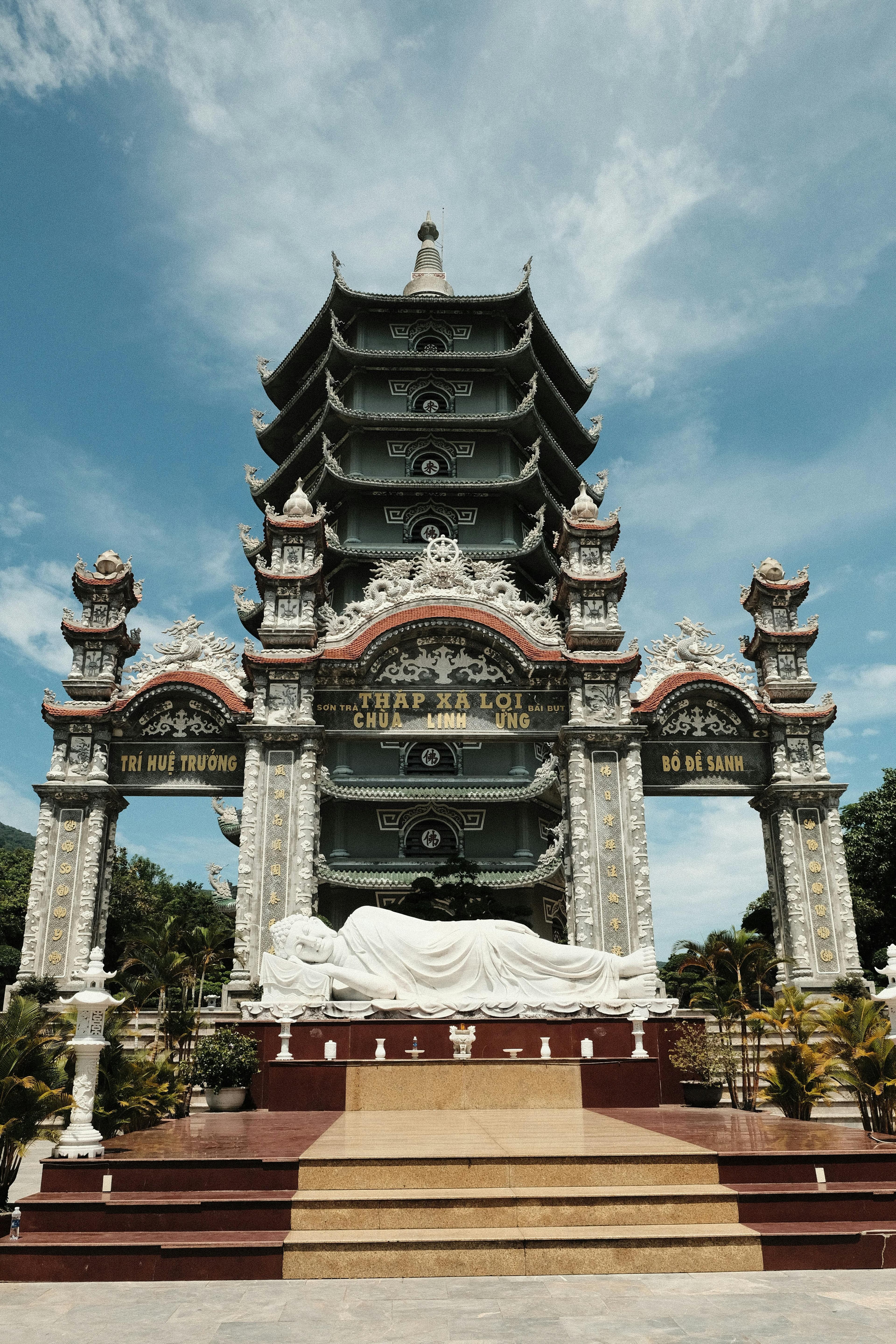 LINH ỨNG PAGODA - DIVING TOUR - WATER SPO